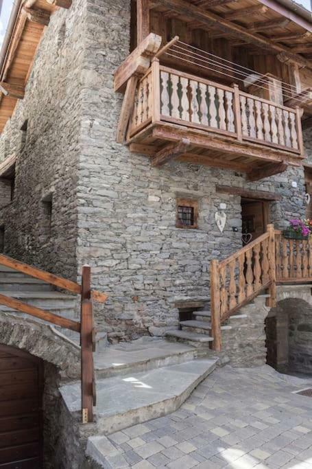 Vecchio Fienile Apartment Aosta Exterior photo