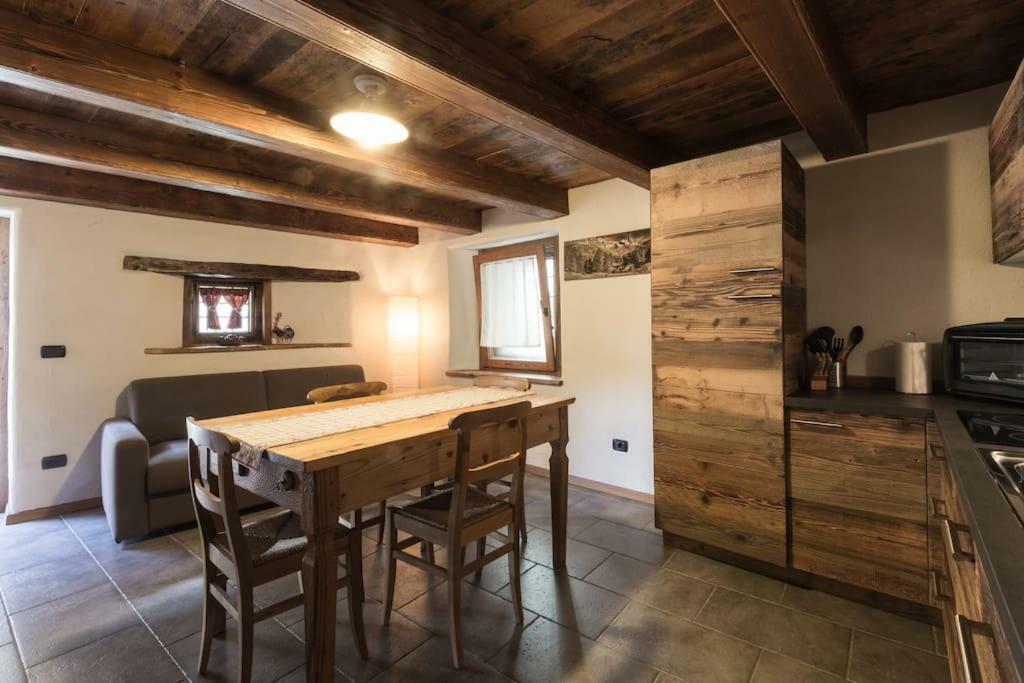 Vecchio Fienile Apartment Aosta Exterior photo